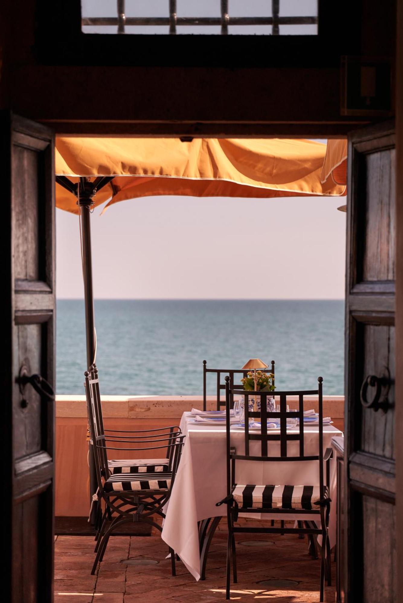 La Posta Vecchia Hotel Ladispoli Esterno foto